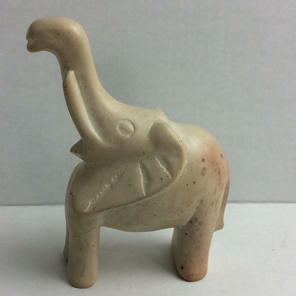 Soapstone Elephant 4”X6”X2” - Picture 3 of 6